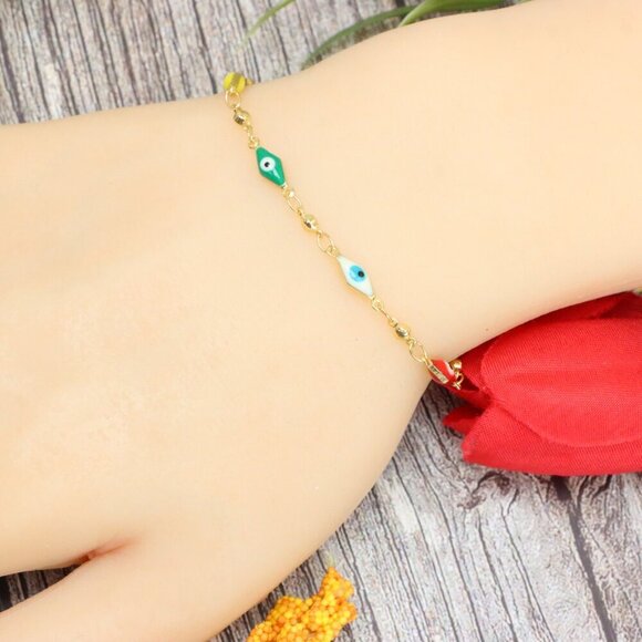 "Trendy Handmade Bracelet – A Stylish Gift for Women & Girls, MAR091521 - Picture 10 of 10